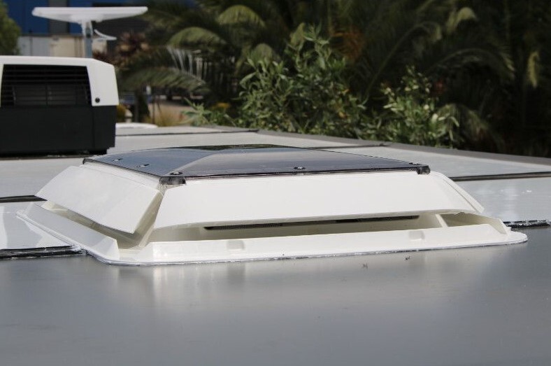Camec 4 Season Evolution Roof Hatch Skylight - 700mm x 500mm